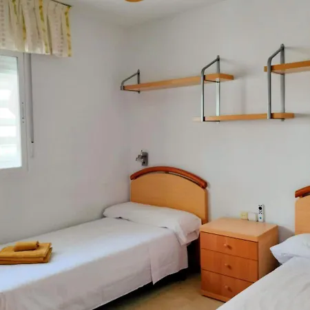 5 Minute Walk To The - Torres Residencial Miranda * Benidorm