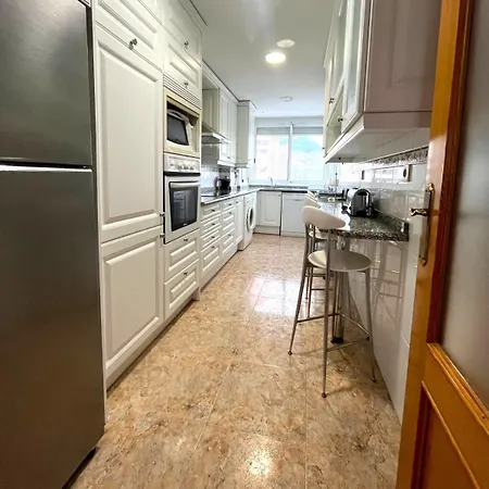 Apartamento 5 Minute Walk To The - Torres Residencial Miranda